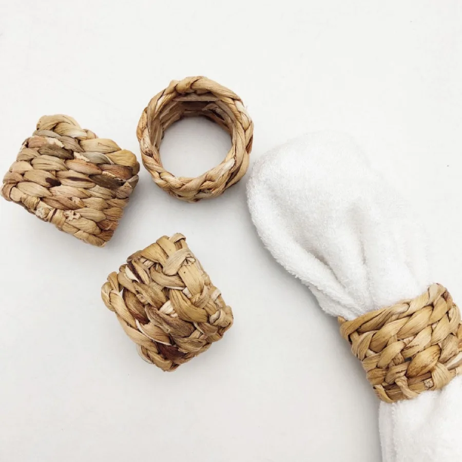 Water hyacinth napkin ring